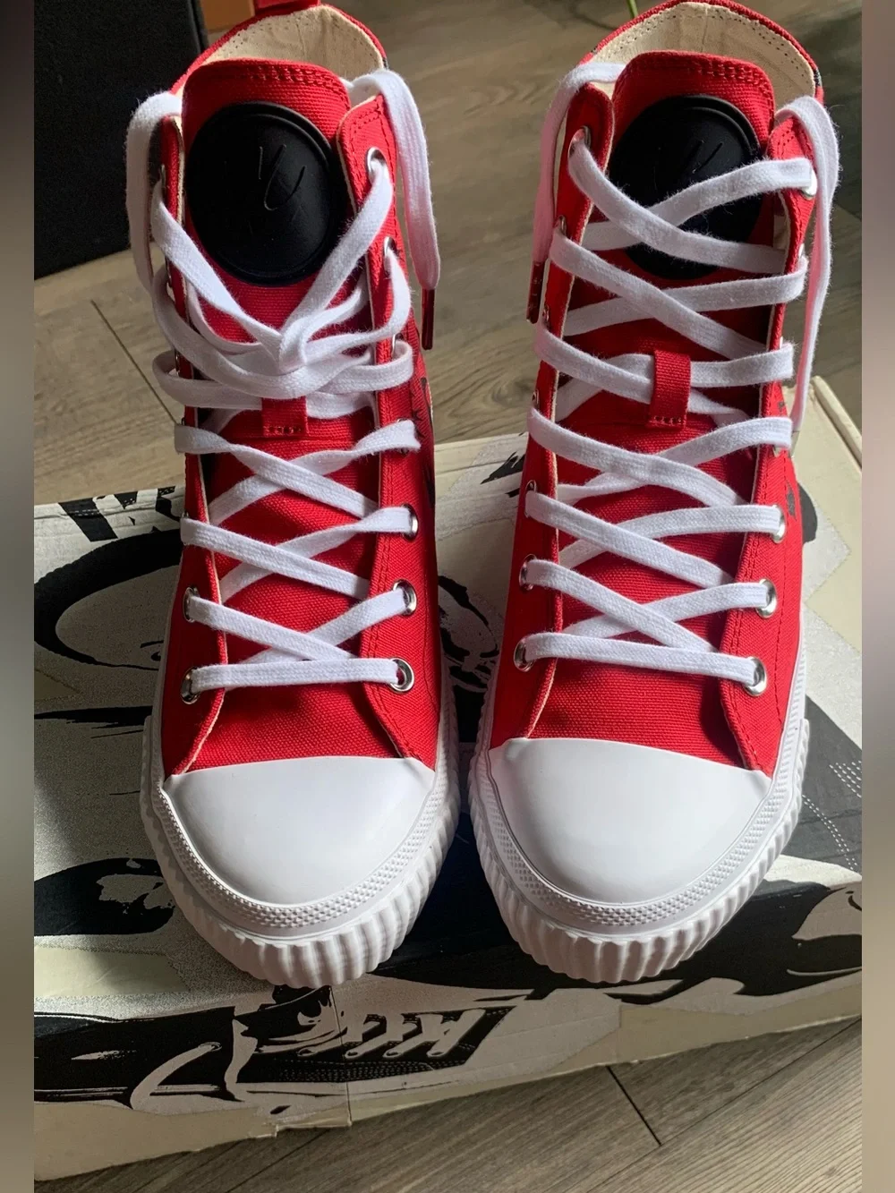 McQ Alexander McQueen Red Swallow High Top Sneaker Unisex 38 8 Womens